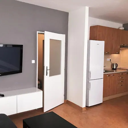 Apartment Queens 7 *